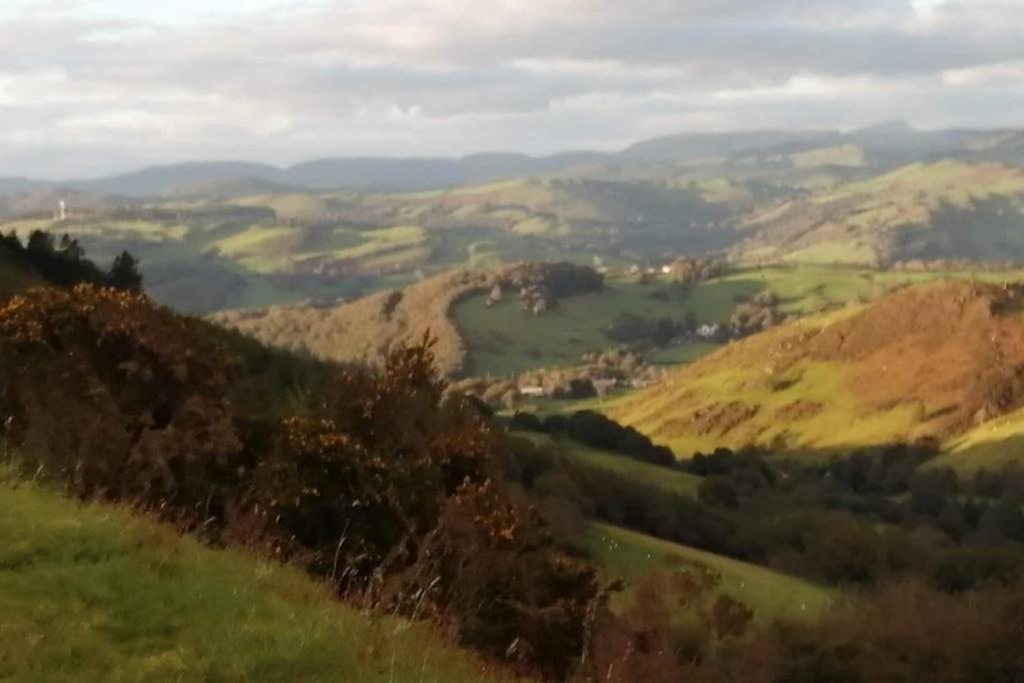 Bwthyn Gweilch Vila Machynlleth Exterior foto